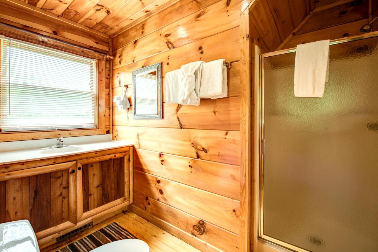 Cabin Of Dreams, 3 Bedroom Water View, Wifi, Hot Tub, Pool Table, Sleep 8 세비어빌 외부 사진